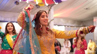 Pakistani Wedding Bride Mehndi Dance Performance [upl. by Othilie295]