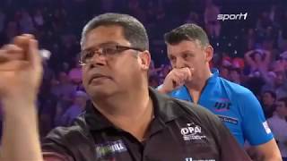 Justin Pipe Coughing Incident  2018 PDC World Championship [upl. by Acquah]