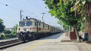 Delhi Sarai Rohilla Bandra Terminus LHB Garib Rath Express [upl. by Anwahsad555]