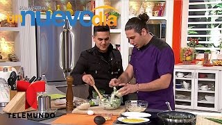 Receta de cocina bolitas de arroz con salsa de aguacate  Un Nuevo Día  Telemundo [upl. by Dukie911]