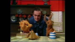 pipkins 1973 classic kids tv clean sweep featuring Jonathan Kydd as Tom [upl. by Forelli]