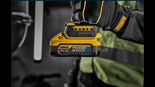 DEWALT® France  Les pros testent la puissance POWERSTACK™ FR [upl. by Anastasio]