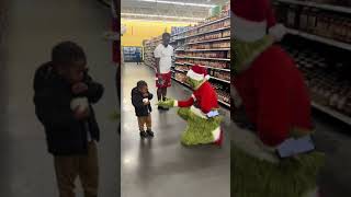 grinch christmas funny doyouseewhatisee prank comedy hiseyeisonthesparrow scary [upl. by Malinde116]