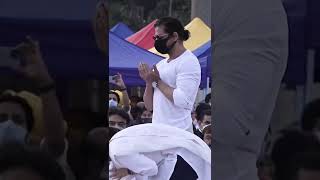 Lata Mangeshkars Funeral ShahRukh Khan Aamir Khan Ranbir Kapoor Pay Their Tribute To The Singer [upl. by Feune]