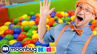 BLIPPI au Parc de Jeux Couvert Kinderland  Moonbug en Français  Vidéos Éducatives [upl. by Yelah398]