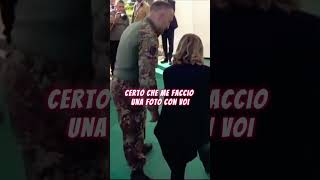 Meloni arruola la soldatessa che mette ko il collega uomo quotLei viene con mequot [upl. by Atirma360]