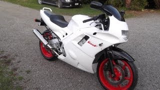 Honda CBR600 F2 1991 Overview and Sound [upl. by Akerdal]