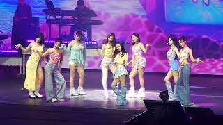 TWICE 트와이스 ALCOHOL FREE Ready To Be World Tour  LONDON DAY 1  07092023 Fancam [upl. by Slaohcin43]