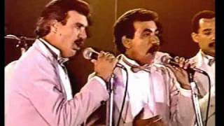 El Gran Combo  Esos ojitos negrosavi [upl. by Snebur]