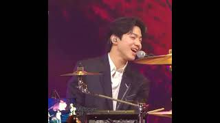 210808 Dowoon day6 singing intro for quotsing mequot [upl. by Areikahs]