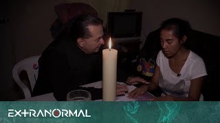 ¡La casa de esta mujer está llena de actividad paranormal y sucesos terroríficos  Extranormal [upl. by Neirb]