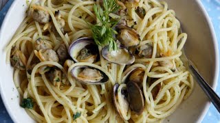 Recette  Spaghetti aux palourdes [upl. by Laven]