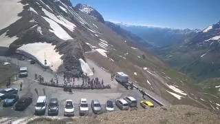 Voyage a vélo  Gus traverse les alpes [upl. by Angus]