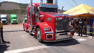 carreras de kenworth t800 elmexicano tractor tractomulas trailer arrancones camion 2024 [upl. by Zwick]