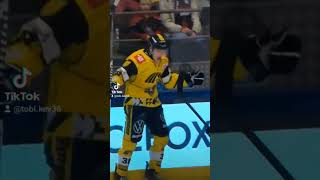 Fahrt nach Kassel del2 hockey nhl krefeld icehockey krefeldpinguine eishockey [upl. by Eybbob178]