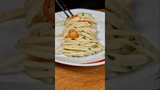 The Easiest Italian Pasta Dish Classic Aglio Olio e Peperoncino food cooking [upl. by Venu]