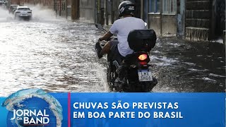 Previsão do tempo Norte e CentroOeste em alerta para chuvas  Jornal da Band [upl. by Amikay408]