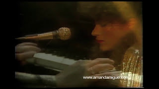 Amanda Miguel  Al Piano En Vivo [upl. by Ynottirb]