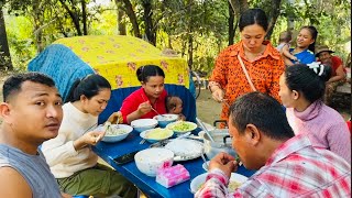 khmer nom banh chok fresh vegetables from my uncles gardens [upl. by Nednal360]