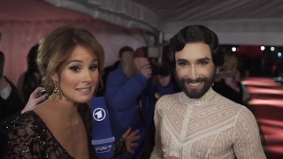 Conchita Wurst backstage interview SemperOpernball 03022017 [upl. by Yam]