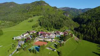 Der Lärchenhof im Frühling [upl. by Oniger330]