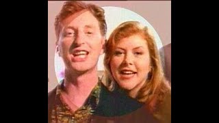 Kirsty MacColl amp Billy Bragg  quotTheres a guy works down the chip shop quot  BBC Session 120591 [upl. by Orit886]