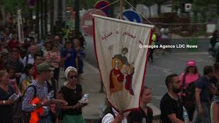 Pentecôte 2018 Pèlerinages de Tradition Traversée de ParisFrance  21 Mai 2018 [upl. by Ynnek]