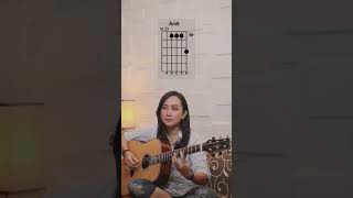 Variasi Chord Minor 😊guitartutorial chords minorchords femaleguitarist [upl. by Sylera633]