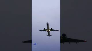 VIVAAEROBUS aviaciónmexicana aeronhm aviation viralvideo shorts shortsvideo planespotting [upl. by Faubert268]