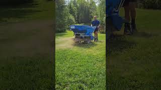 Top dressing with the ECO 250 is a smooth operation😎🔵 ecolawnapplicator ecolawn lawncare [upl. by Suired783]