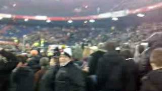 Feyenoord  Lech Poznan 171208 Vliegende polen en stewards [upl. by Tarah]