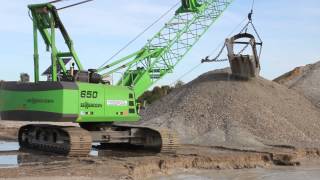 Sennebogen 650HD digging gravel [upl. by Cilo]