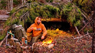 Bushcraft Survival Shelter Camping In Freezing temperatures [upl. by Oetsira]