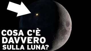 Che aspetto ha DAVVERO la superficie della Luna  Documentario Spaziale [upl. by Sang]