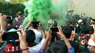 Mariners Chants at Sealdah station ⚽ Mariners Base Camp Corteo today  Mohun Bagan Fans [upl. by Barbe]