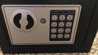 How to operate and set code for jugreat safe box [upl. by Eceirtal]