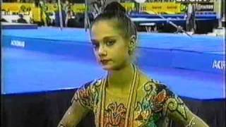 Irina Tchachina 2001 Goodwill Games Bleeding Knee [upl. by Ng]