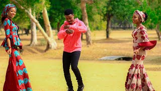 Umar M Shareef TSAKANINMU Official Video Song Feat Maryam Yahaya × Maryam Latest Hausa 2021 [upl. by Butta]