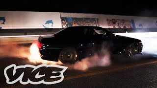 深夜に繰り広げられるカーレース  Illegal Street Racers in Okinawa [upl. by Angelina]