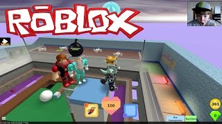 Surviving bombs in Roblox [upl. by Bevers]