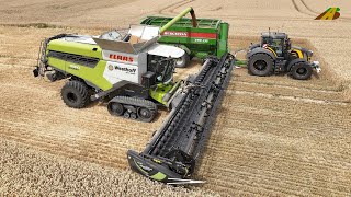 Weizenernte 2022 Getreideernte Mähdrescher CLAAS Lexion Traktor Fendt Lohnunternehmen Landwirtschaft [upl. by Aprile770]