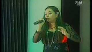 Dhivehi songs  Aishath Maeen Rasheed  ekuveri vamaahey [upl. by Ashlee]