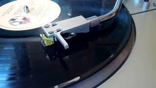 Pioneer PL200 Direct Drive Turntable Demonstration [upl. by Eenaj]