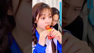 Vì Có Cua Ướp Cay Nên Giúp Ba Phát Hiện Bí Mật Của Mẹ mukbang food anuong anvat shorts [upl. by Eerbua]