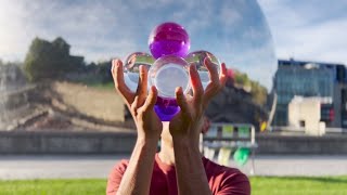 CONTACT JUGGLING MULTIBALL au parc de la Villette a PARIS par Nacho Penacho [upl. by Atilegna]