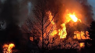 FeuerwehrGroßeinsatz in Herdecke Schöne alte Jugendstilvilla in Vollbrand [upl. by Aldarcy324]