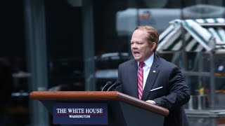 Watch Melissa McCarthy film her latest Sean Spicer impression [upl. by Garratt]