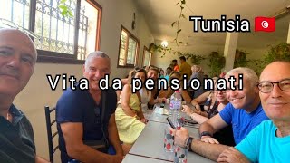 400€ a Persona trattoria tipica in tunisia  Vita da pensionati [upl. by Sordnaxela]