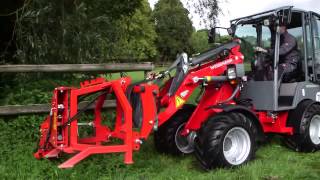 Weidemann Hoftrac® 1280 mit Zaunmäher [upl. by Sayers839]