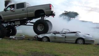 CHEVY DURAMAX DIESEL HOW TO DO A BURNOUT ON TWO CARS [upl. by Ule645]